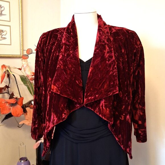 NWOT JOLIBEL Woman's Elegant Shrugs Wine Red Burgundy ¾ Sleeves Cropped Top 8 - Picture 2 of 9